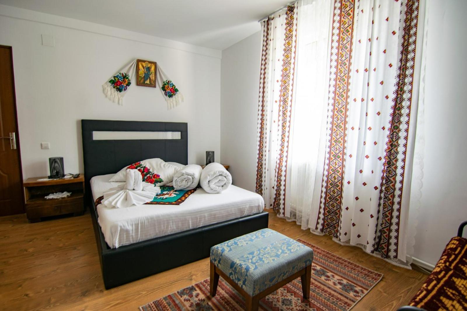 Lacrima Izei Villa Săcel Buitenkant foto