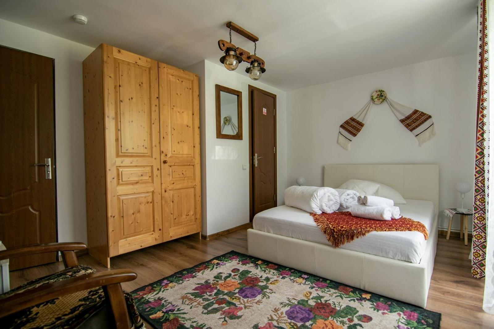 Lacrima Izei Villa Săcel Buitenkant foto
